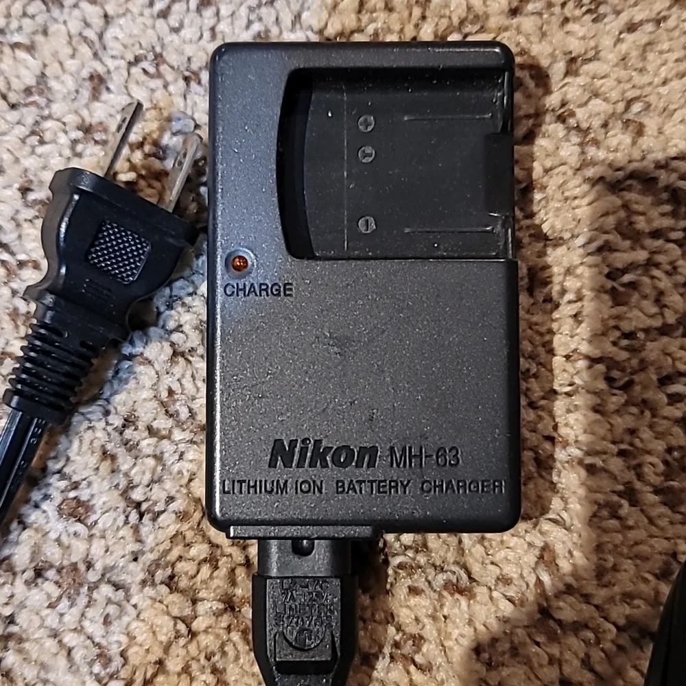 Nikon MH-63 Battery Charger